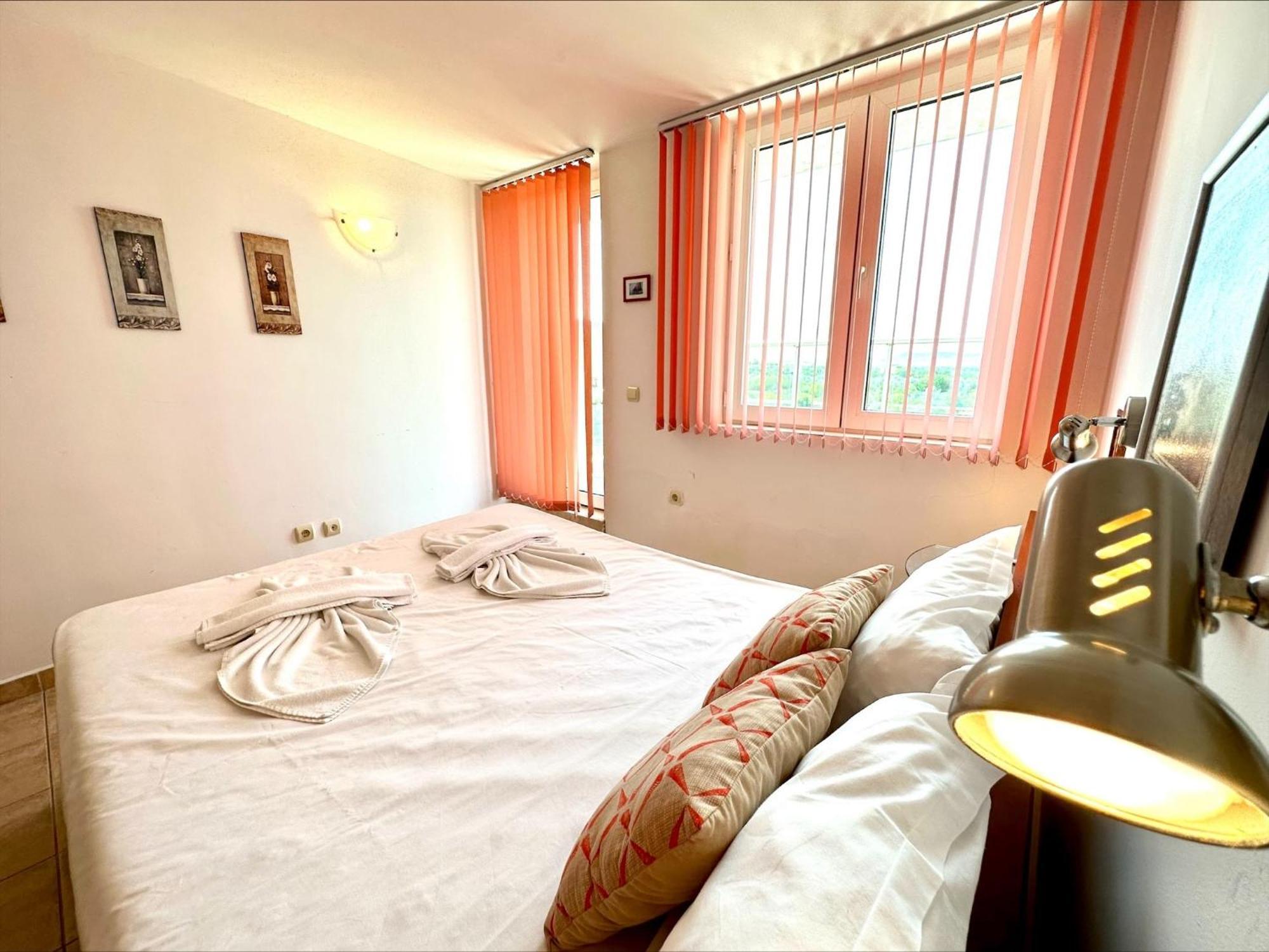Julia Family - Menada Apartments Sunny Beach Ngoại thất bức ảnh