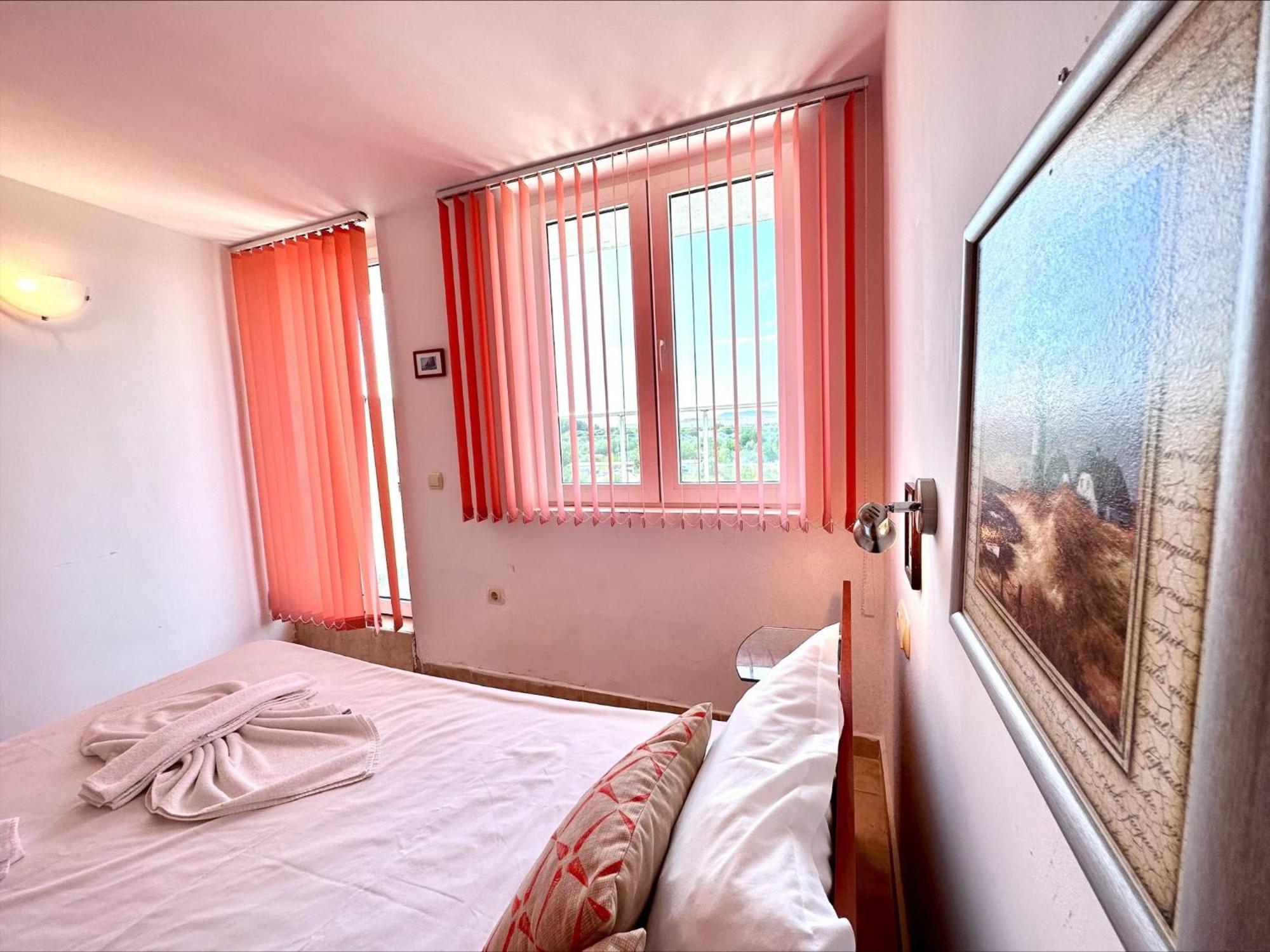 Julia Family - Menada Apartments Sunny Beach Ngoại thất bức ảnh