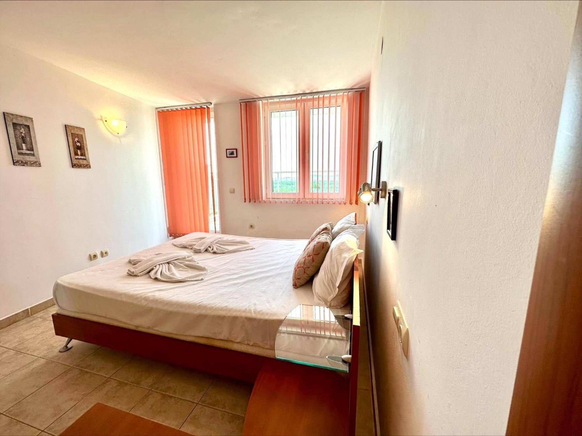 Julia Family - Menada Apartments Sunny Beach Ngoại thất bức ảnh